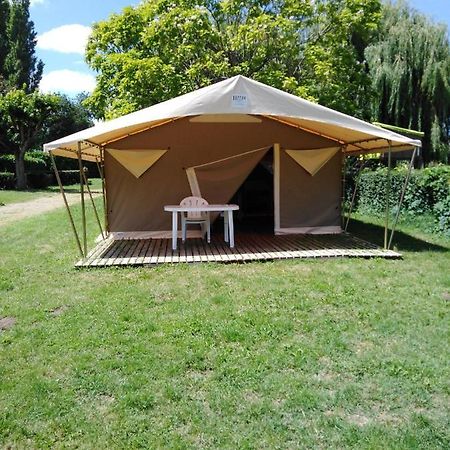 Tente Canadienne Marcilly-Sur-Vienne Dış mekan fotoğraf