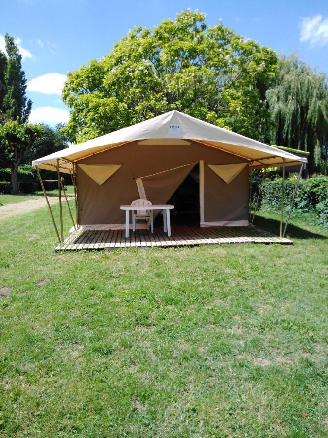 Tente Canadienne Marcilly-Sur-Vienne Dış mekan fotoğraf